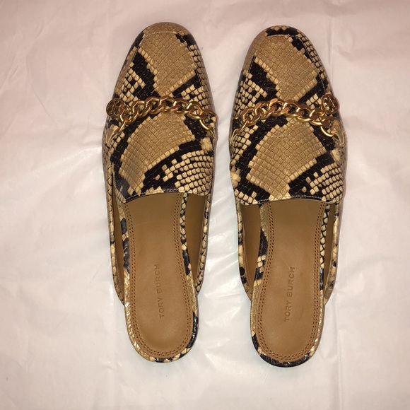 Tory Burch Mini Benton Loafer Slide w/Charm in Sand Drift Embossed. Size 7.5. - Picture 6 of 14
